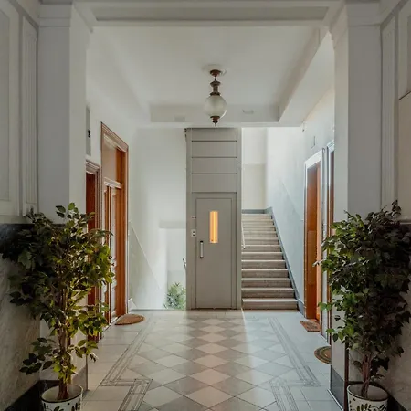 Artemar X3 With Sea Glimpse 트리에스테